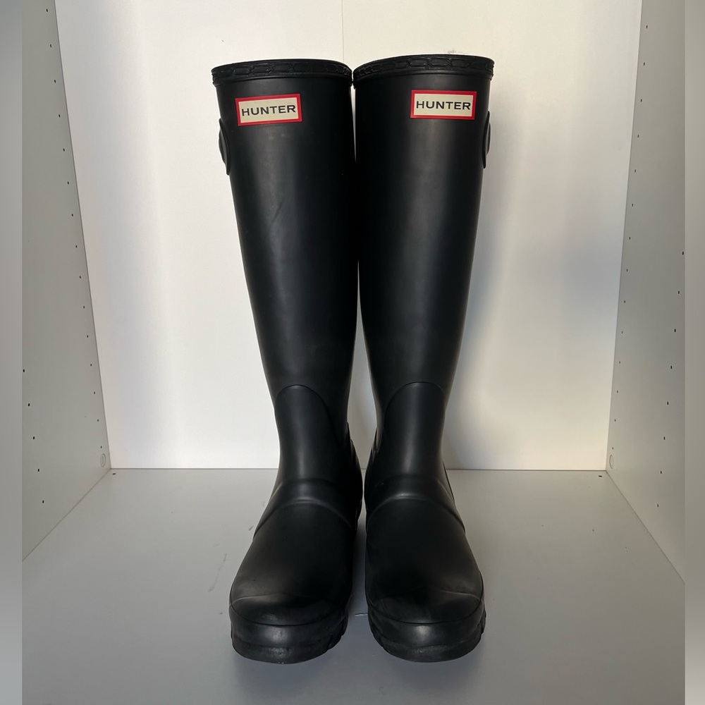 Hunter black Tall Rain boots women size 5 US Excellent condition